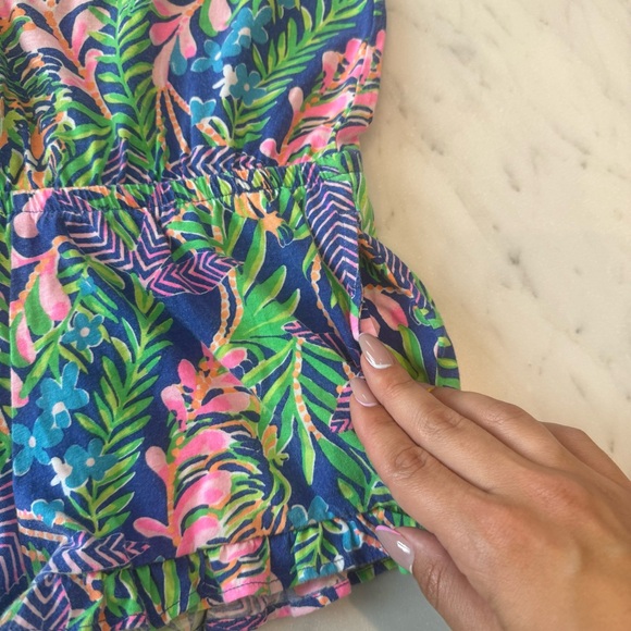 Lilly Pulitzer 5-7 Halter Romper Very Cute Shorts with Ruffles & Pockets - Picture 4 of 5
